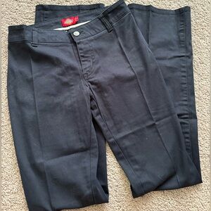 Navy Women’s Dickies Size 3 or 5